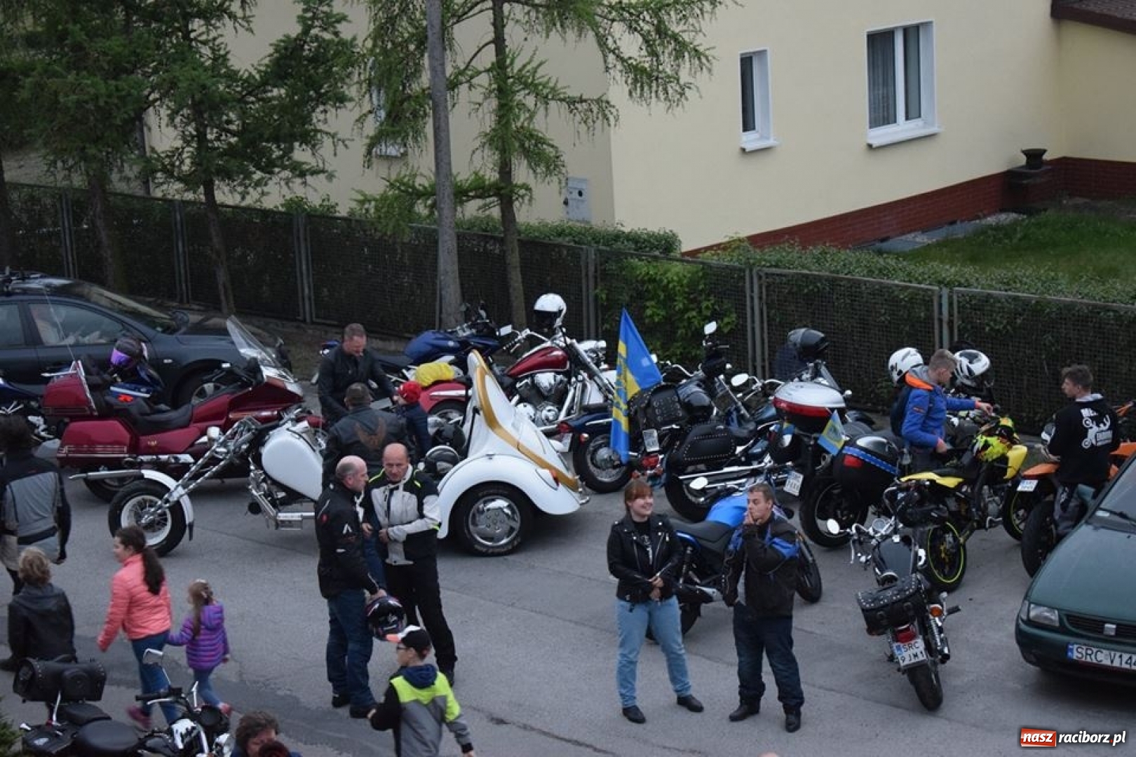 Zdjęcie w galerii na portalu naszraciborz.pl: Duchowo i rockowo rozpoczęli sezon motocyklowy  wiadomości z regionu
