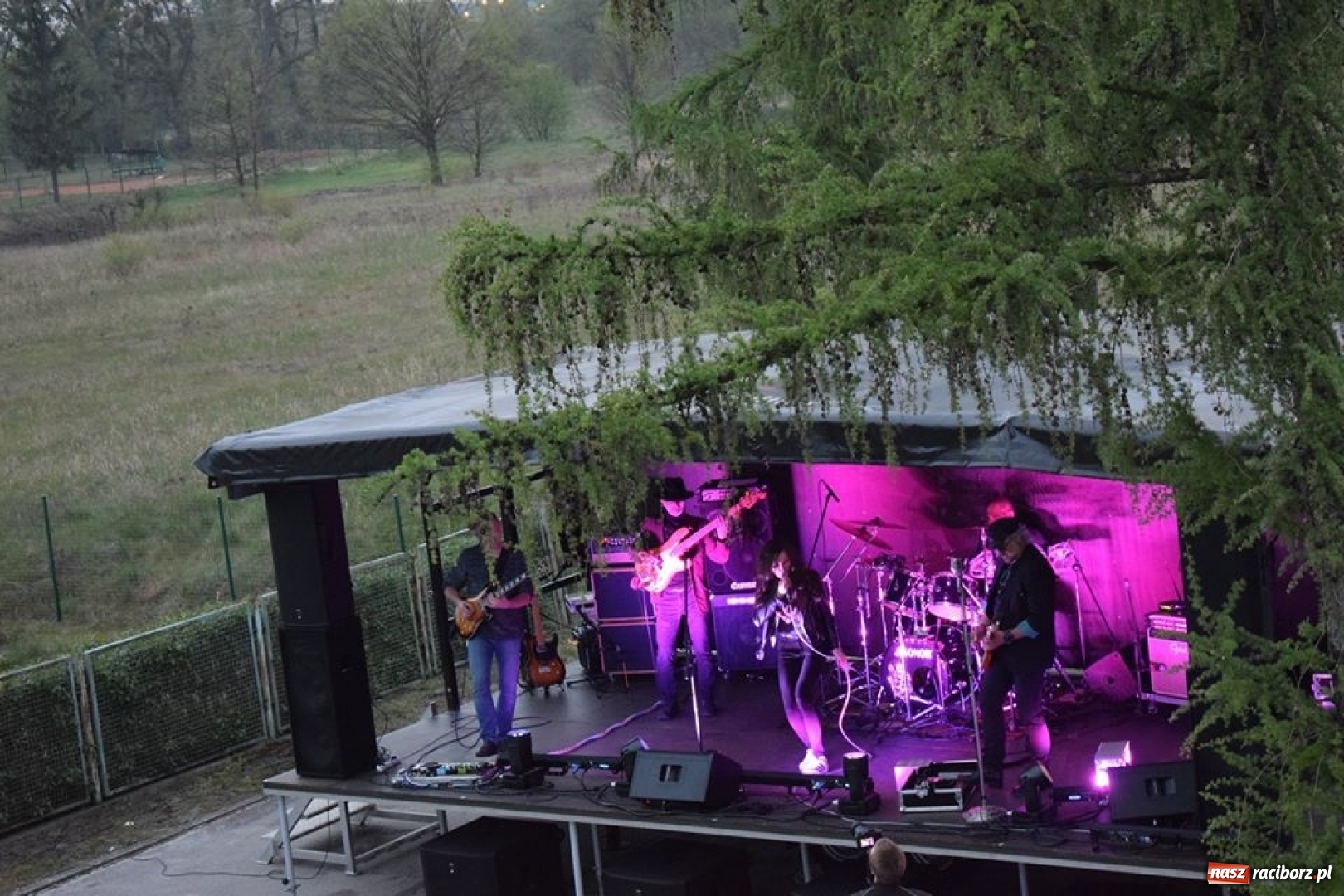 Zdjęcie w galerii na portalu naszraciborz.pl: Duchowo i rockowo rozpoczęli sezon motocyklowy  wiadomości z regionu