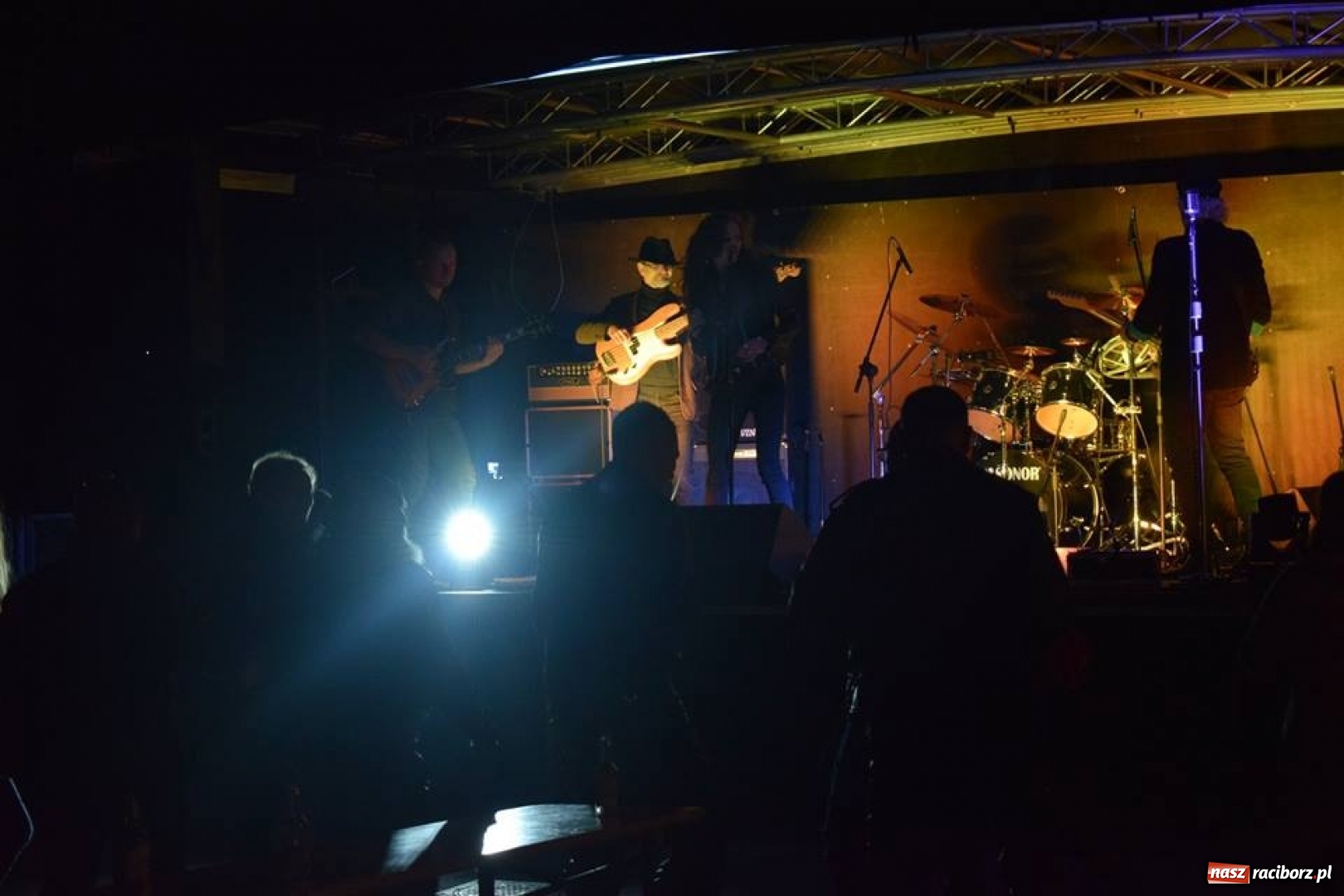 Zdjęcie w galerii na portalu naszraciborz.pl: Duchowo i rockowo rozpoczęli sezon motocyklowy  wiadomości z regionu