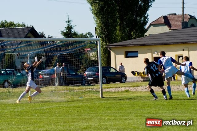 Zdjęcie w galerii na portalu naszraciborz.pl: Zwycięstwo na zakończenie sezonu wiadomości z regionu