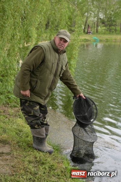Zdjęcie w galerii na portalu naszraciborz.pl: Karpie dawały miejsce w czołówce. Wędkarze rozpoczęli sezon  wiadomości z regionu