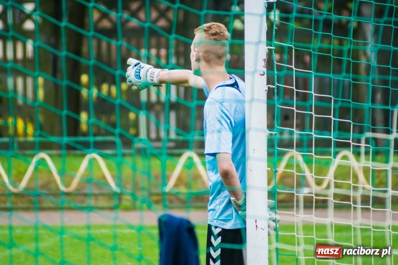 Zdjęcie w galerii na portalu naszraciborz.pl: Choć bardzo się starali, Tychom punktów nie urwali [FOTO] wiadomości z regionu