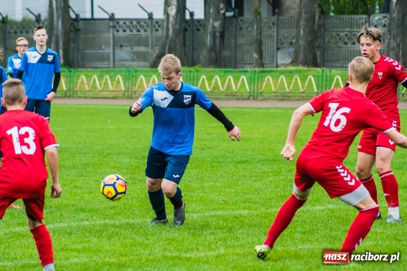Zdjęcie w galerii na portalu naszraciborz.pl: Choć bardzo się starali, Tychom punktów nie urwali [FOTO] wiadomości z regionu