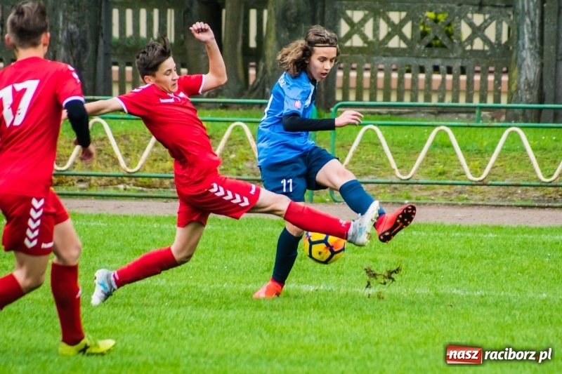 Zdjęcie w galerii na portalu naszraciborz.pl: Choć bardzo się starali, Tychom punktów nie urwali [FOTO] wiadomości z regionu