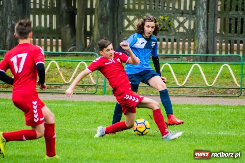 Zdjęcie w galerii na portalu naszraciborz.pl: Choć bardzo się starali, Tychom punktów nie urwali [FOTO] wiadomości z regionu