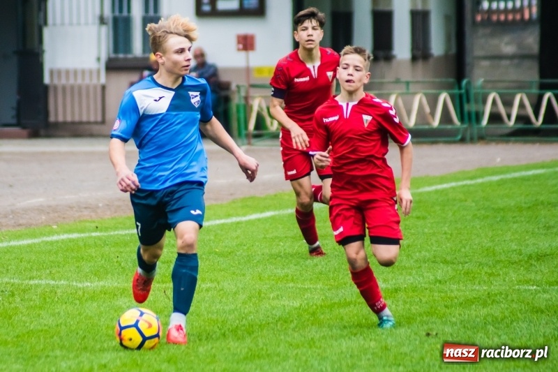 Zdjęcie w galerii na portalu naszraciborz.pl: Choć bardzo się starali, Tychom punktów nie urwali [FOTO] wiadomości z regionu