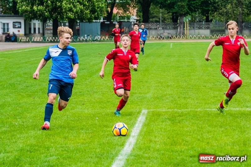 Zdjęcie w galerii na portalu naszraciborz.pl: Choć bardzo się starali, Tychom punktów nie urwali [FOTO] wiadomości z regionu