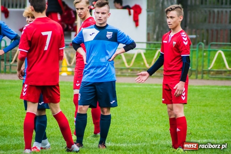 Zdjęcie w galerii na portalu naszraciborz.pl: Choć bardzo się starali, Tychom punktów nie urwali [FOTO] wiadomości z regionu