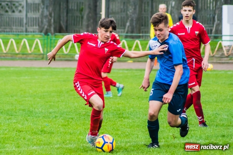 Zdjęcie w galerii na portalu naszraciborz.pl: Choć bardzo się starali, Tychom punktów nie urwali [FOTO] wiadomości z regionu