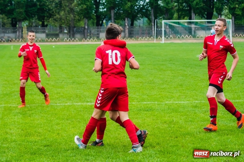Zdjęcie w galerii na portalu naszraciborz.pl: Choć bardzo się starali, Tychom punktów nie urwali [FOTO] wiadomości z regionu