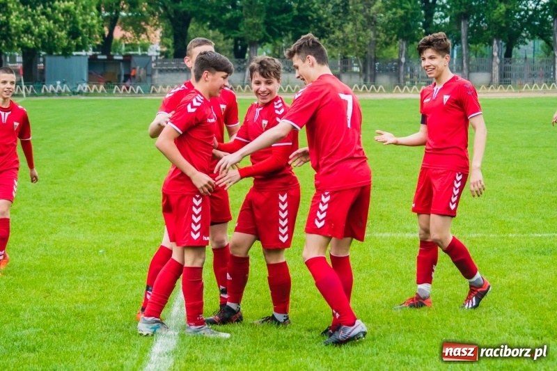 Zdjęcie w galerii na portalu naszraciborz.pl: Choć bardzo się starali, Tychom punktów nie urwali [FOTO] wiadomości z regionu