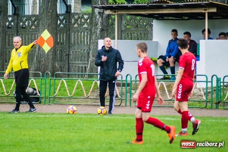 Zdjęcie w galerii na portalu naszraciborz.pl: Choć bardzo się starali, Tychom punktów nie urwali [FOTO] wiadomości z regionu