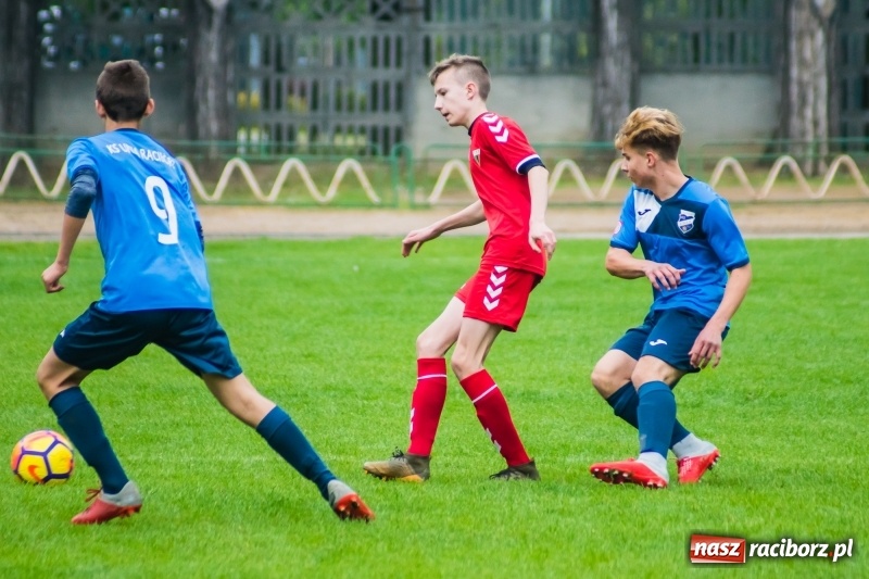 Zdjęcie w galerii na portalu naszraciborz.pl: Choć bardzo się starali, Tychom punktów nie urwali [FOTO] wiadomości z regionu