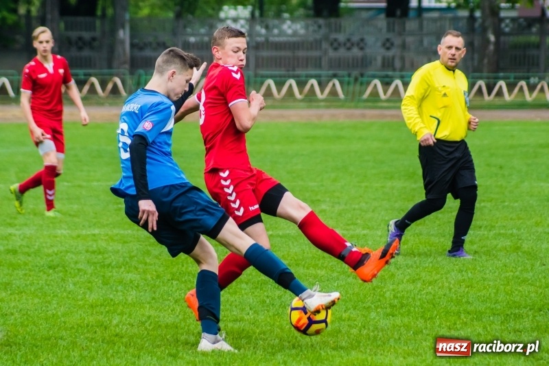 Zdjęcie w galerii na portalu naszraciborz.pl: Choć bardzo się starali, Tychom punktów nie urwali [FOTO] wiadomości z regionu