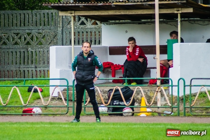 Zdjęcie w galerii na portalu naszraciborz.pl: Choć bardzo się starali, Tychom punktów nie urwali [FOTO] wiadomości z regionu