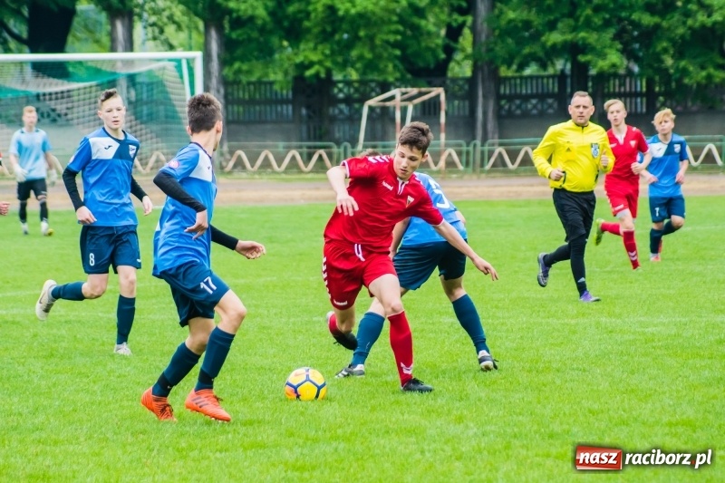 Zdjęcie w galerii na portalu naszraciborz.pl: Choć bardzo się starali, Tychom punktów nie urwali [FOTO] wiadomości z regionu