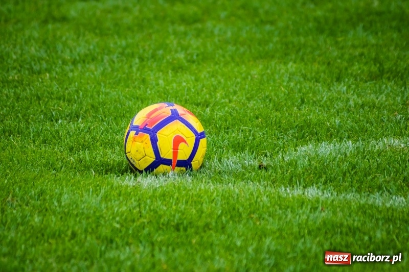 Zdjęcie w galerii na portalu naszraciborz.pl: Choć bardzo się starali, Tychom punktów nie urwali [FOTO] wiadomości z regionu