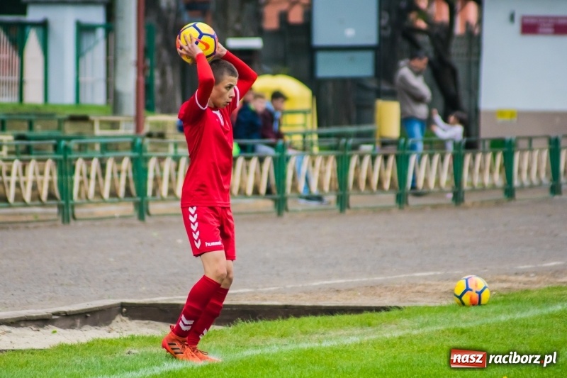 Zdjęcie w galerii na portalu naszraciborz.pl: Choć bardzo się starali, Tychom punktów nie urwali [FOTO] wiadomości z regionu