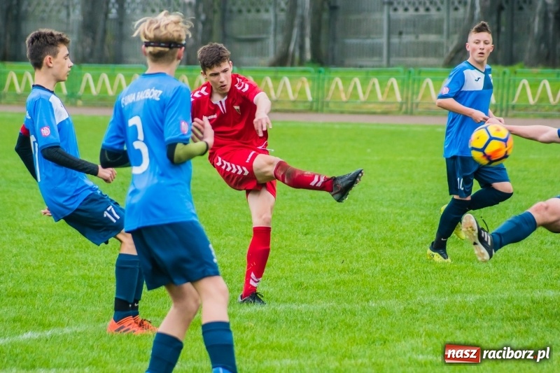 Zdjęcie w galerii na portalu naszraciborz.pl: Choć bardzo się starali, Tychom punktów nie urwali [FOTO] wiadomości z regionu