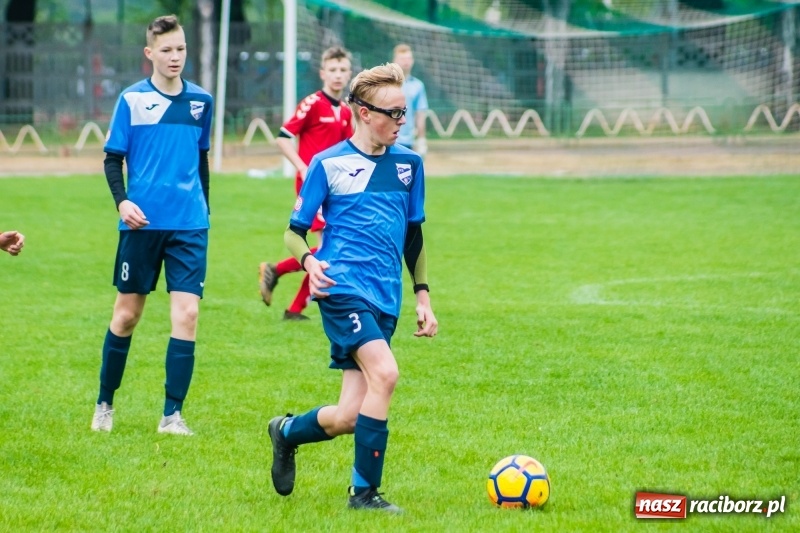 Zdjęcie w galerii na portalu naszraciborz.pl: Choć bardzo się starali, Tychom punktów nie urwali [FOTO] wiadomości z regionu