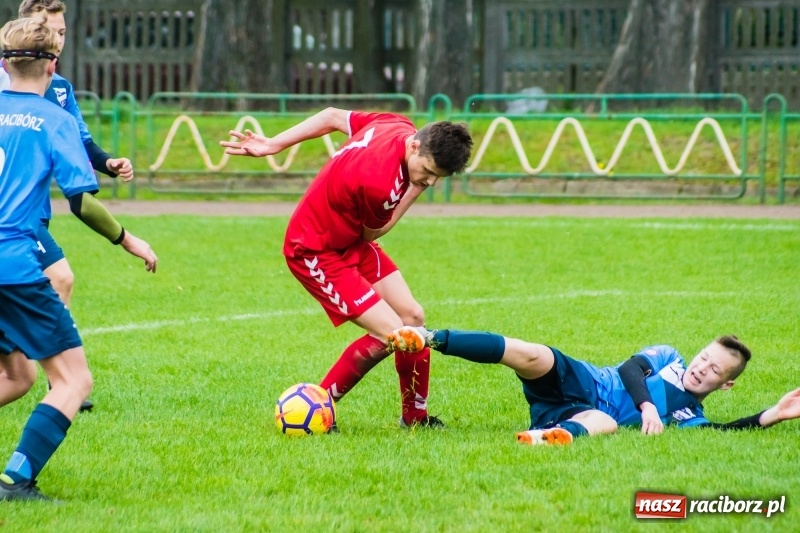 Zdjęcie w galerii na portalu naszraciborz.pl: Choć bardzo się starali, Tychom punktów nie urwali [FOTO] wiadomości z regionu