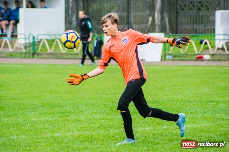 Zdjęcie w galerii na portalu naszraciborz.pl: Choć bardzo się starali, Tychom punktów nie urwali [FOTO] wiadomości z regionu