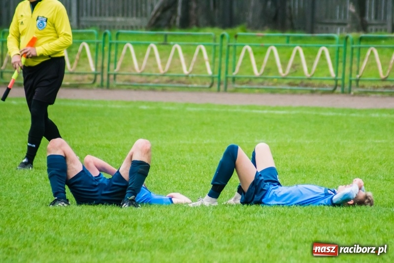 Zdjęcie w galerii na portalu naszraciborz.pl: Choć bardzo się starali, Tychom punktów nie urwali [FOTO] wiadomości z regionu