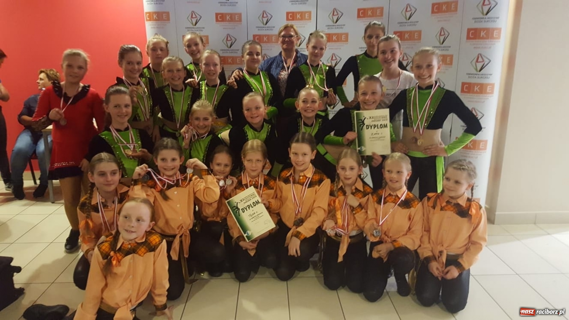 Zdjęcie w galerii na portalu naszraciborz.pl: Sukcesy Źródła i Bajtla na konkursie Parada 2019 w Czerwionce-Leszczynach wiadomości z regionu