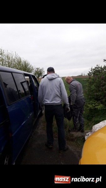 Zdjęcie w galerii na portalu naszraciborz.pl: W Rudniku dbają o środowisko. Sprzątnęli śmieci w całej gminie wiadomości z regionu