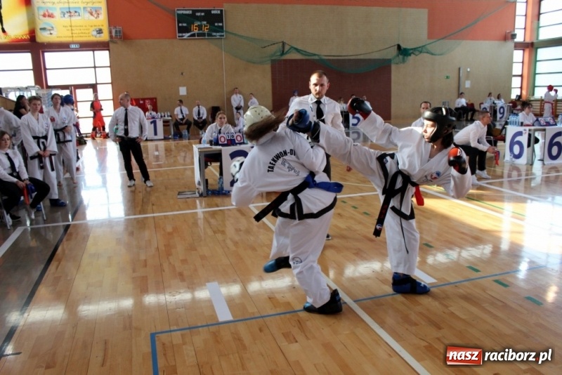 Zdjęcie w galerii na portalu naszraciborz.pl: Mistrzostwa Polski w Taekwondo. Zawodnicy z Raciborza nie zawiedli wiadomości z regionu