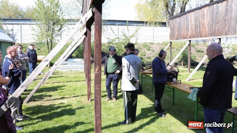 Zdjęcie w galerii na portalu naszraciborz.pl: Rodzinny piknik z braćmi kurkowymi [FOTO] wiadomości z regionu