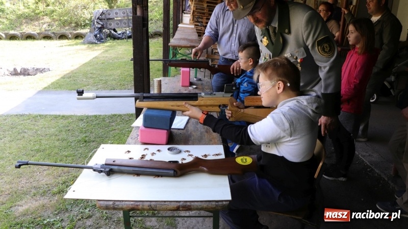 Zdjęcie w galerii na portalu naszraciborz.pl: Rodzinny piknik z braćmi kurkowymi [FOTO] wiadomości z regionu