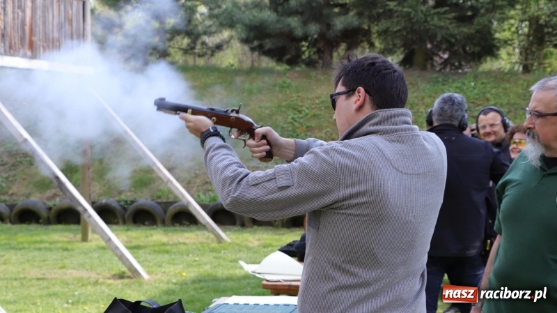 Zdjęcie w galerii na portalu naszraciborz.pl: Rodzinny piknik z braćmi kurkowymi [FOTO] wiadomości z regionu