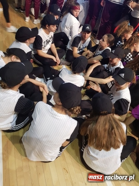 Zdjęcie w galerii na portalu naszraciborz.pl: Tancerze SKAZY z tytułami mistrzów Polski  wiadomości z regionu