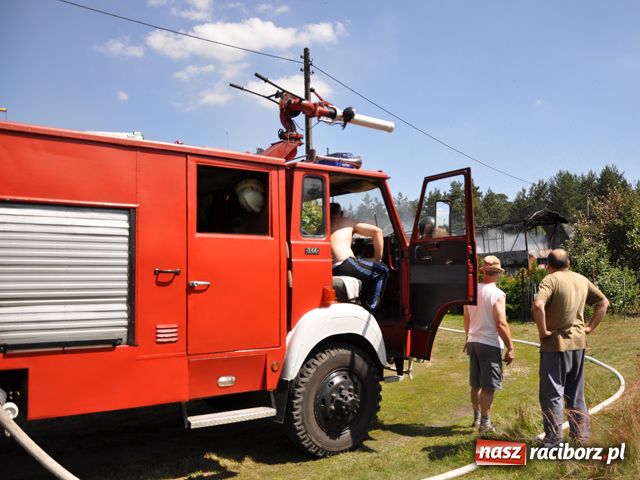 Zdjęcie w galerii na portalu naszraciborz.pl: Pożar pasieki w Rudach wiadomości z regionu