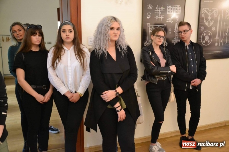 Zdjęcie w galerii na portalu naszraciborz.pl: Podwójny finisaż na Zamku Piastowskim za nami  wiadomości z regionu