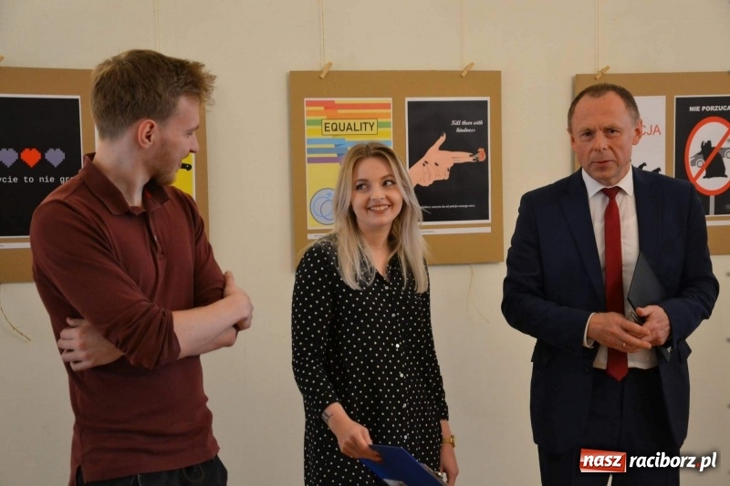 Zdjęcie w galerii na portalu naszraciborz.pl: Podwójny finisaż na Zamku Piastowskim za nami  wiadomości z regionu