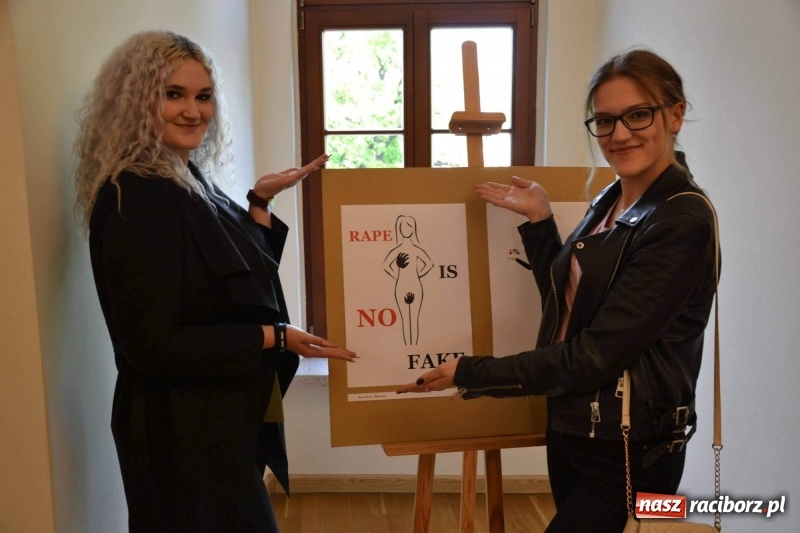 Zdjęcie w galerii na portalu naszraciborz.pl: Podwójny finisaż na Zamku Piastowskim za nami  wiadomości z regionu