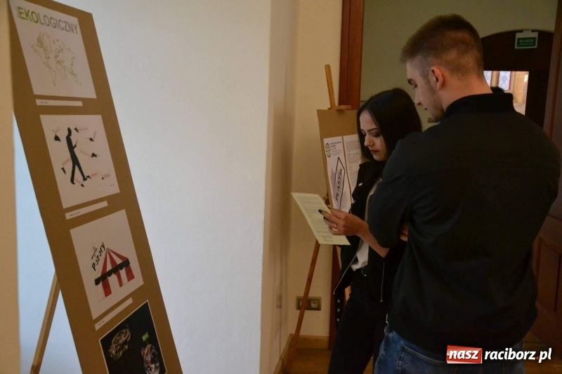 Zdjęcie w galerii na portalu naszraciborz.pl: Podwójny finisaż na Zamku Piastowskim za nami  wiadomości z regionu