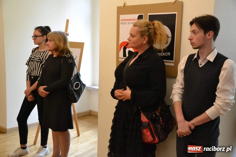 Zdjęcie w galerii na portalu naszraciborz.pl: Podwójny finisaż na Zamku Piastowskim za nami  wiadomości z regionu