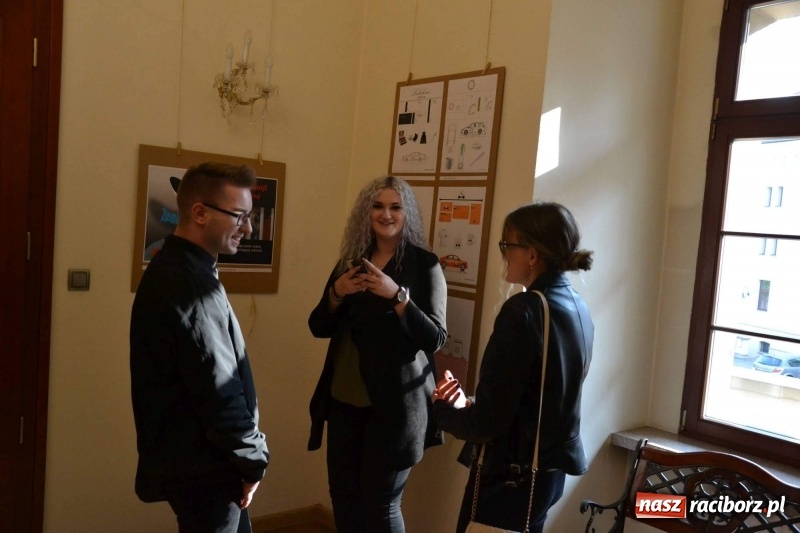 Zdjęcie w galerii na portalu naszraciborz.pl: Podwójny finisaż na Zamku Piastowskim za nami  wiadomości z regionu