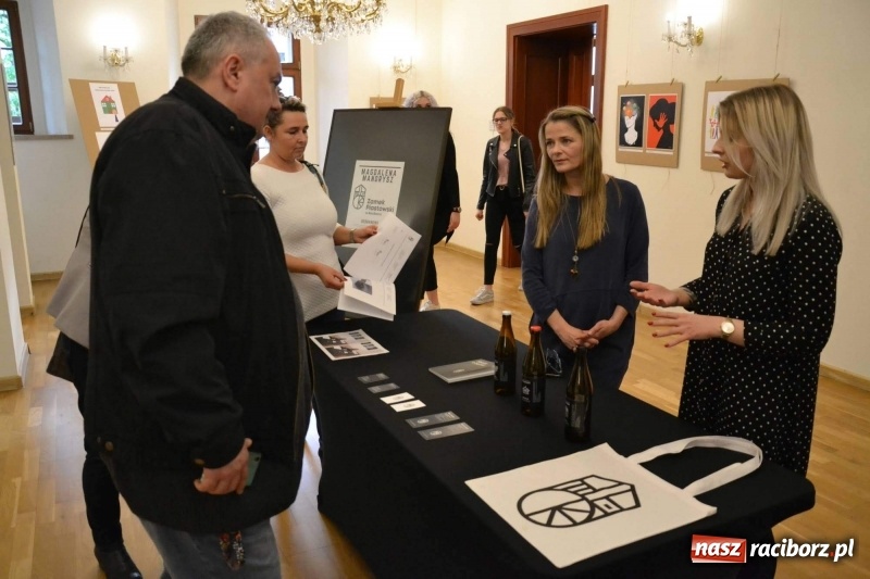 Zdjęcie w galerii na portalu naszraciborz.pl: Podwójny finisaż na Zamku Piastowskim za nami  wiadomości z regionu