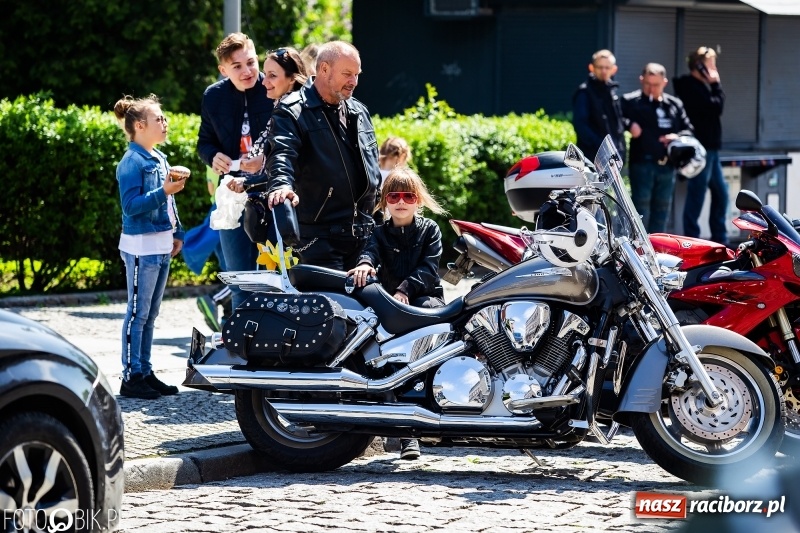 Zdjęcie w galerii na portalu naszraciborz.pl: Raciborskie rozpoczęcie sezonu motocyklowego [FOTO i WIDEO] wiadomości z regionu