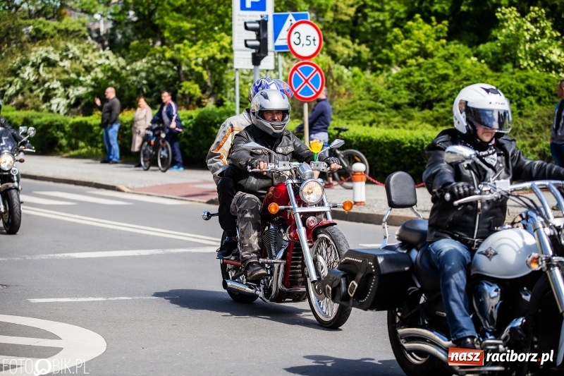 Zdjęcie w galerii na portalu naszraciborz.pl: Raciborskie rozpoczęcie sezonu motocyklowego [FOTO i WIDEO] wiadomości z regionu