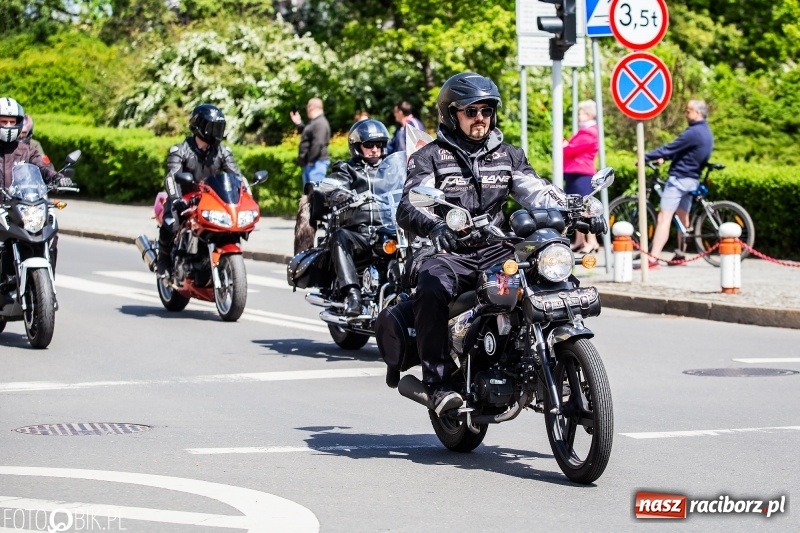 Zdjęcie w galerii na portalu naszraciborz.pl: Raciborskie rozpoczęcie sezonu motocyklowego [FOTO i WIDEO] wiadomości z regionu
