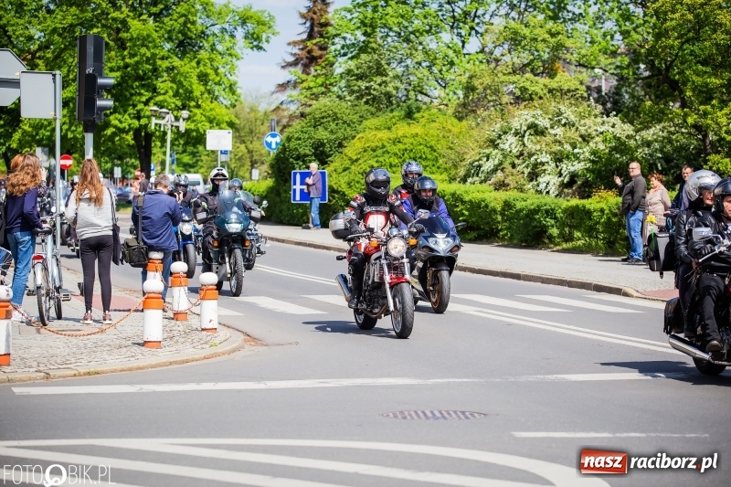 Zdjęcie w galerii na portalu naszraciborz.pl: Raciborskie rozpoczęcie sezonu motocyklowego [FOTO i WIDEO] wiadomości z regionu