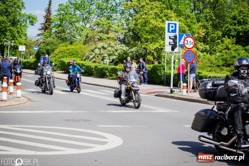 Zdjęcie w galerii na portalu naszraciborz.pl: Raciborskie rozpoczęcie sezonu motocyklowego [FOTO i WIDEO] wiadomości z regionu