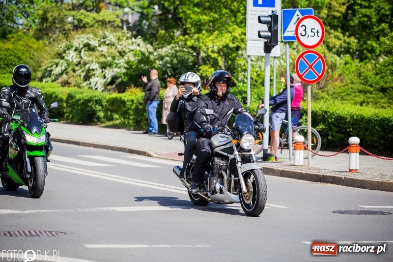 Zdjęcie w galerii na portalu naszraciborz.pl: Raciborskie rozpoczęcie sezonu motocyklowego [FOTO i WIDEO] wiadomości z regionu