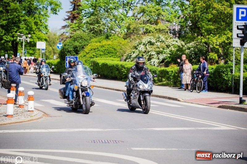 Zdjęcie w galerii na portalu naszraciborz.pl: Raciborskie rozpoczęcie sezonu motocyklowego [FOTO i WIDEO] wiadomości z regionu