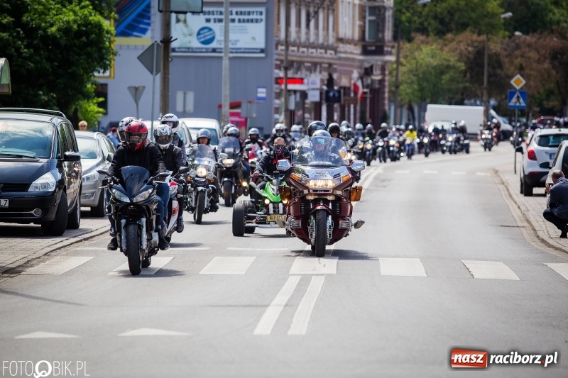 Zdjęcie w galerii na portalu naszraciborz.pl: Raciborskie rozpoczęcie sezonu motocyklowego [FOTO i WIDEO] wiadomości z regionu